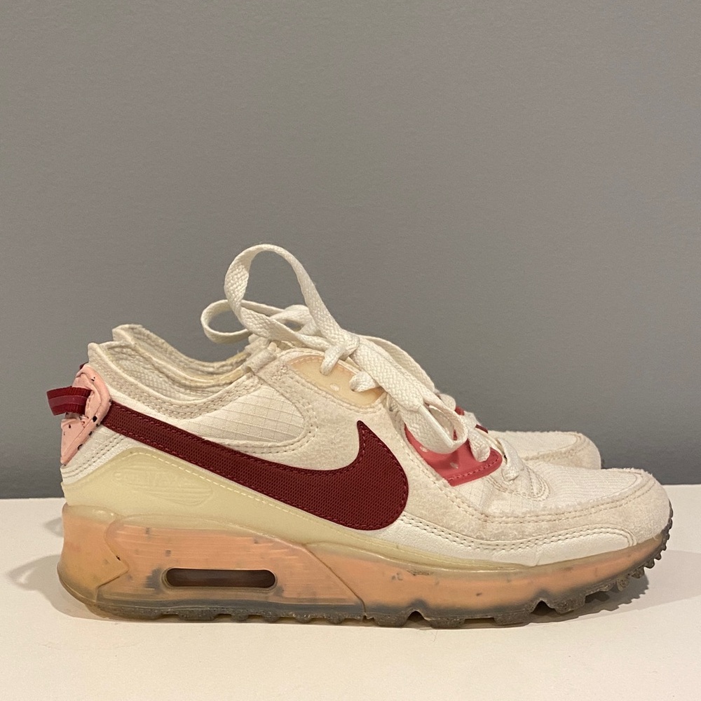 Nike Air Max Terrascape 90 in Pomegranate